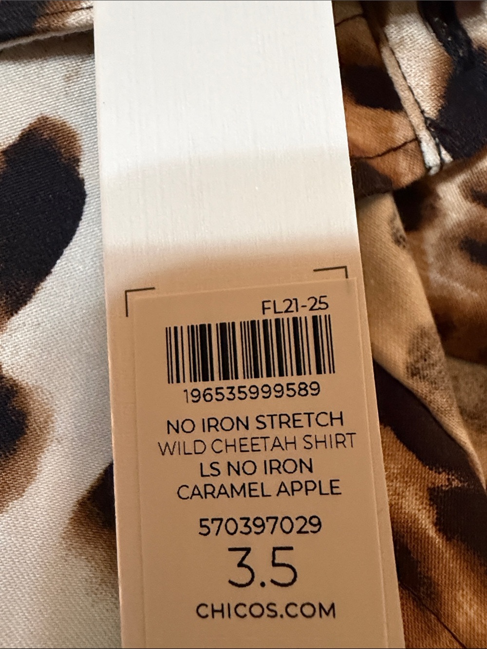 Chico's Wild Cheetah Print Button Down Shirt in No Iron Stretch. SZ 3.5. NWT - Picture 5 of 6